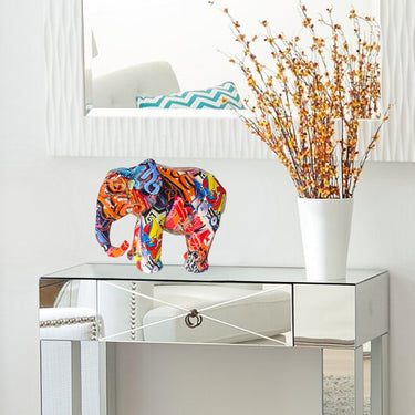 SCULPTURE EN RÉSINE CHIEN AVEC LUNETTES DE SOLEIL