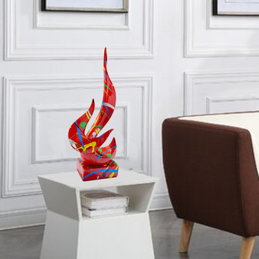SCULPTURE EN RÉSINE FLAMME ABSTRAITE COLORÉE