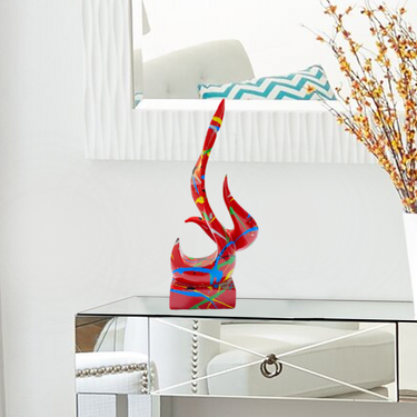 SCULPTURE EN RÉSINE FLAMME ABSTRAITE COLORÉE