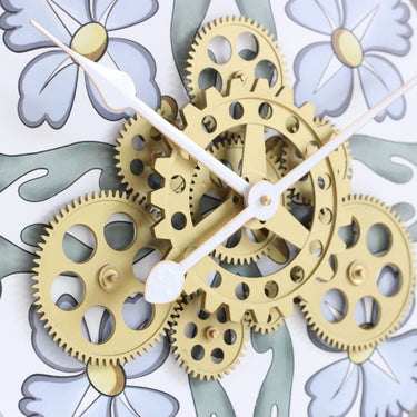 WALL CLOCK 24 INCH ROUND MINORI